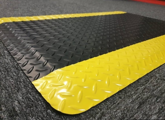 Sarı ve Siyah ESD Kauçuk PVC / EPDM Köpük / Kauçuk Malzemesi ile